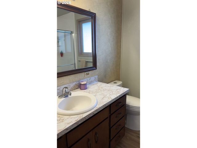 2047 ORR Ln, Eugene, OR 97405