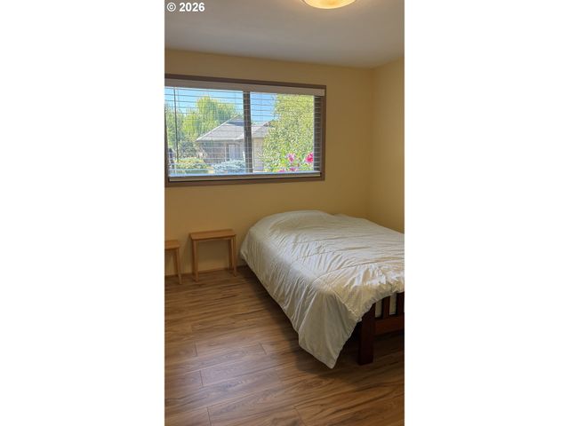 2047 ORR Ln, Eugene, OR 97405