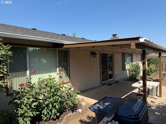 2047 ORR Ln, Eugene, OR 97405
