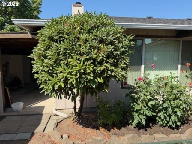 2047 ORR Ln, Eugene, OR 97405