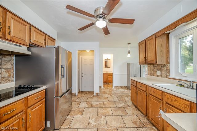 3424 Tall Oaks Lane, Austintown, OH 44511