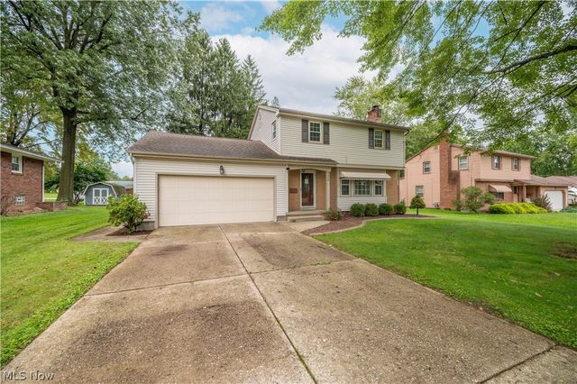 3424 Tall Oaks Lane, Austintown, OH 44511