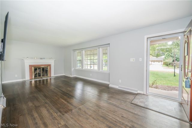 3424 Tall Oaks Lane, Austintown, OH 44511