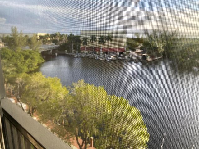 22 Royal Palm Way 504, Boca Raton, FL 33432