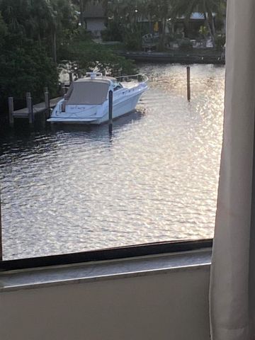 22 Royal Palm Way 504, Boca Raton, FL 33432