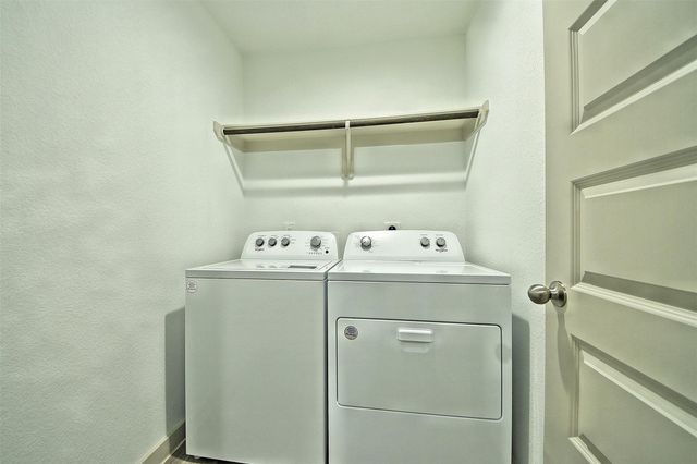 7923 Suffolk Valley Lane, Rosharon, TX 77583