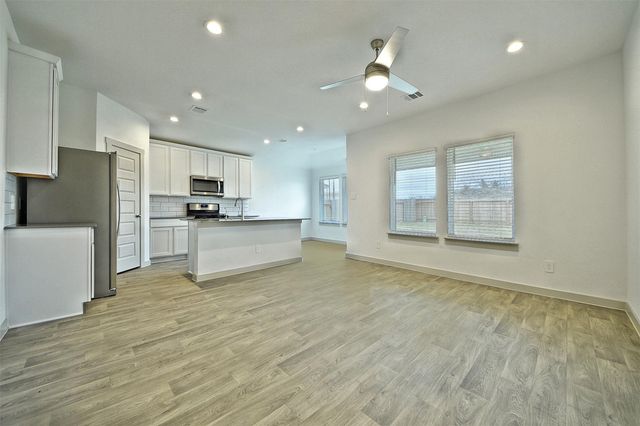 7923 Suffolk Valley Lane, Rosharon, TX 77583