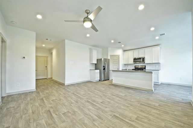 7923 Suffolk Valley Lane, Rosharon, TX 77583