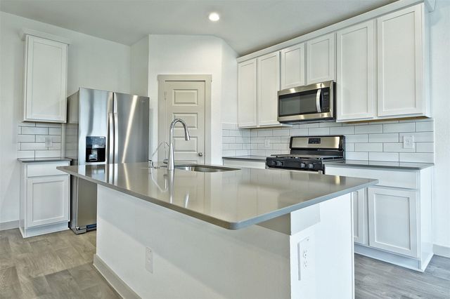 7923 Suffolk Valley Lane, Rosharon, TX 77583