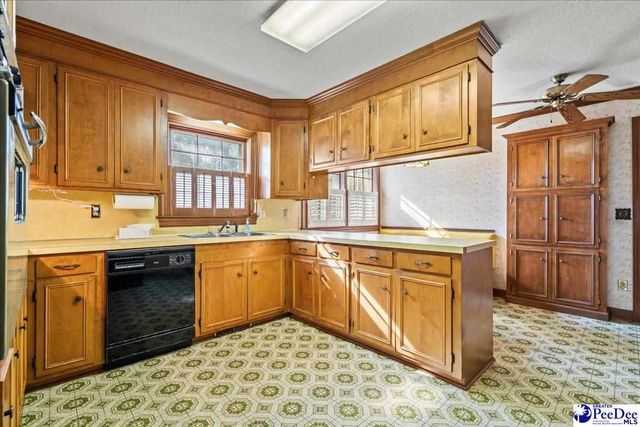 108 Oklahoma Dr, Darlington, SC 29532