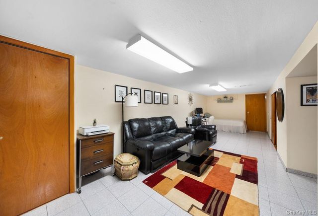 64-16 Metropolitan Avenue, Middle Village, NY 11379