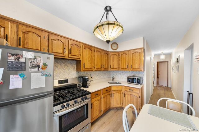 64-16 Metropolitan Avenue, Middle Village, NY 11379