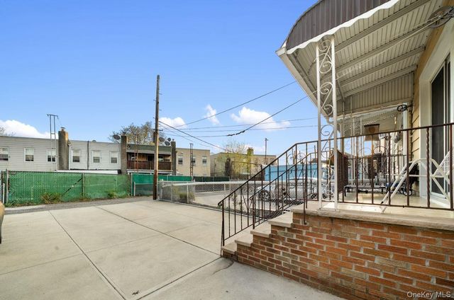 64-16 Metropolitan Avenue, Middle Village, NY 11379