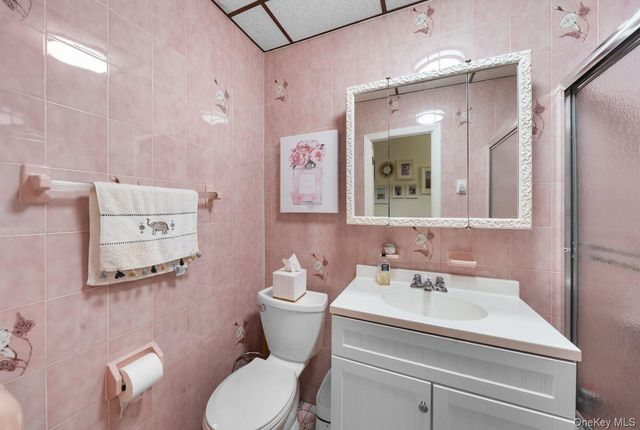 64-16 Metropolitan Avenue, Middle Village, NY 11379