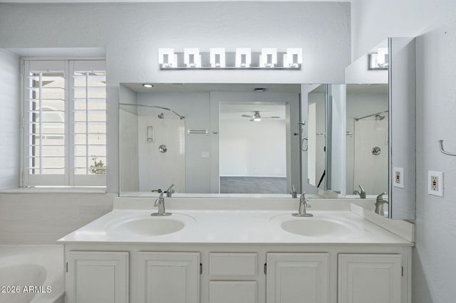 5244 E HANNIBAL Street, Mesa, AZ 85205