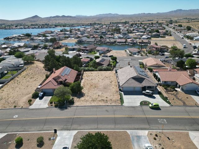 26481 Silver Lakes, Helendale, CA 92342