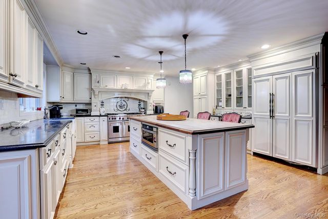 6 Tor Terrace, New City, NY 10956