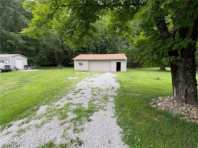 1448 Winding Road, Parkersburg, WV 26104