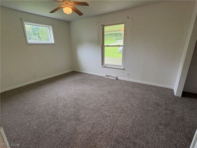 1448 Winding Road, Parkersburg, WV 26104