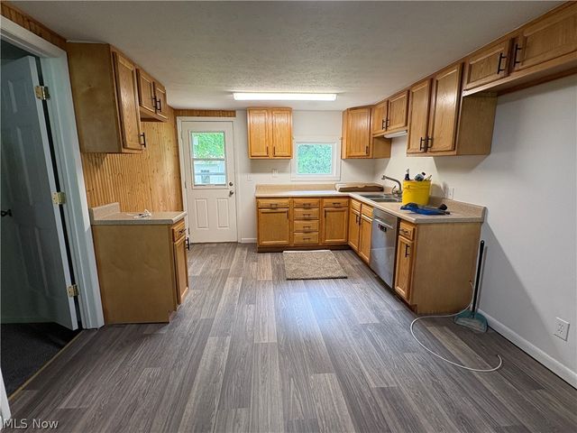 1448 Winding Road, Parkersburg, WV 26104
