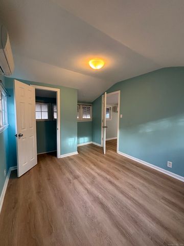 11 West Street, East Hampton, CT 06424