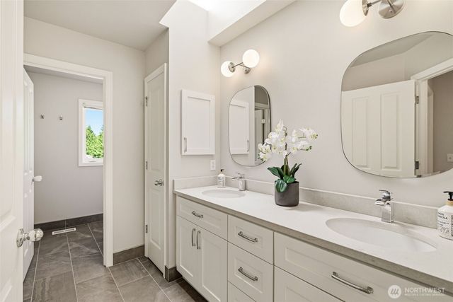 8243 147th Avenue SE, Newcastle, WA 98059