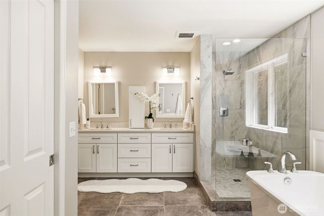 8243 147th Avenue SE, Newcastle, WA 98059