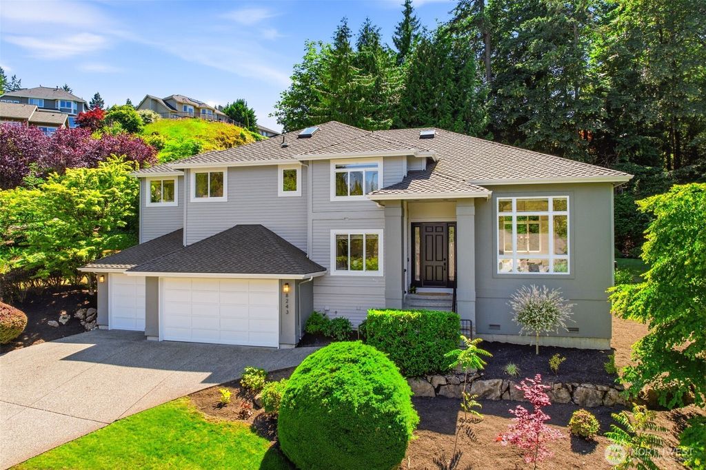 8243 147th Avenue SE, Newcastle, WA 98059