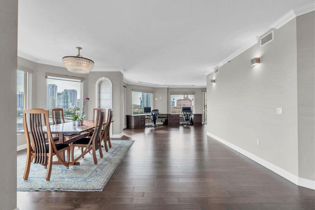 555 5TH AVENUE NE 711, St Petersburg, FL 33701