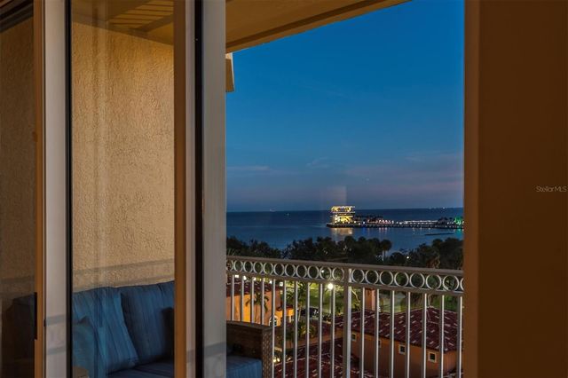 555 5TH AVENUE NE 711, St Petersburg, FL 33701