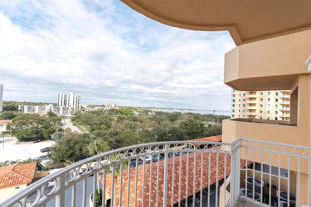 555 5TH AVENUE NE 711, St Petersburg, FL 33701