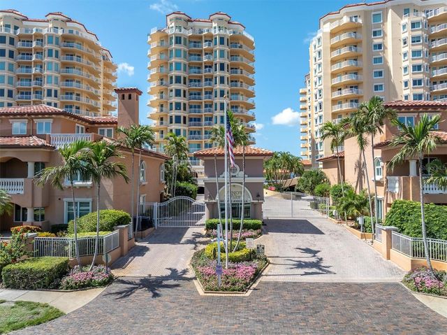 555 5TH AVENUE NE 711, St Petersburg, FL 33701