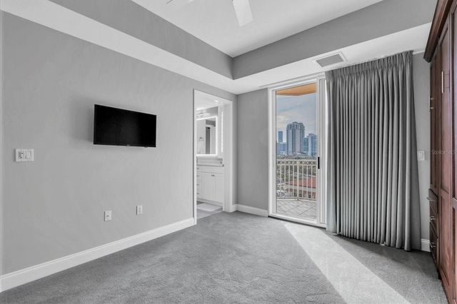 555 5TH AVENUE NE 711, St Petersburg, FL 33701