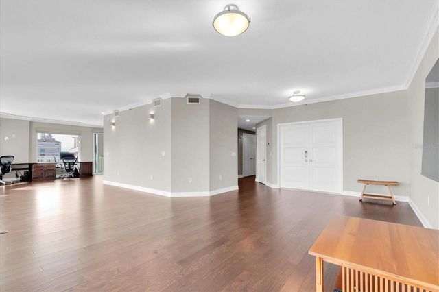 555 5TH AVENUE NE 711, St Petersburg, FL 33701