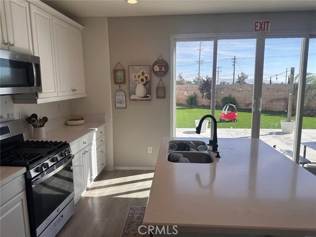 8883 Beacon Avenue, Hesperia, CA 92344