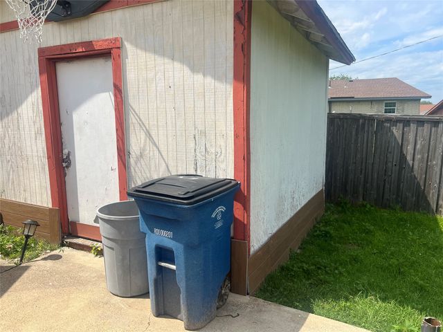 6320 Old Ox, Dallas, TX 75241