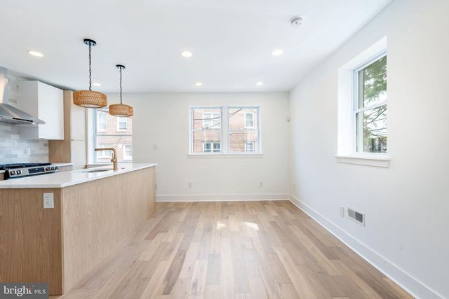 5746 GRAYS AVE, Philadelphia, PA 19143