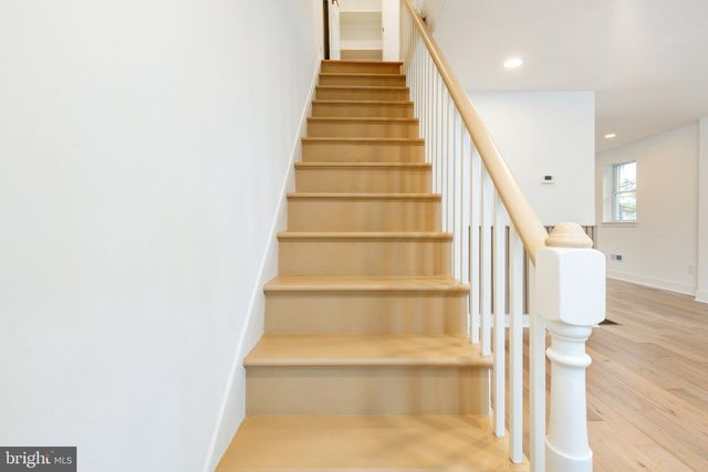 5746 GRAYS AVE, Philadelphia, PA 19143