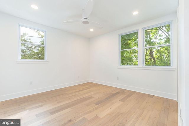 5746 GRAYS AVE, Philadelphia, PA 19143