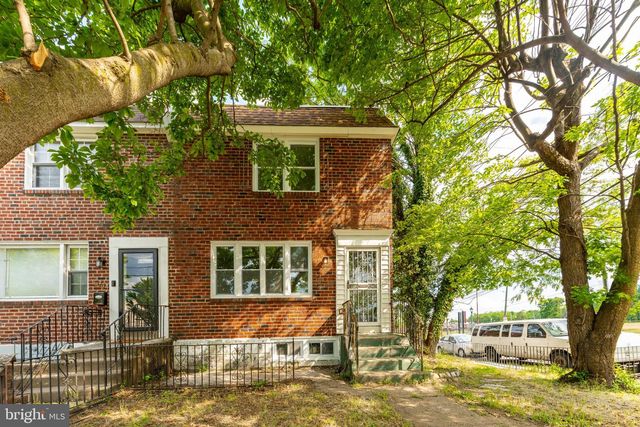 5746 GRAYS AVE, Philadelphia, PA 19143