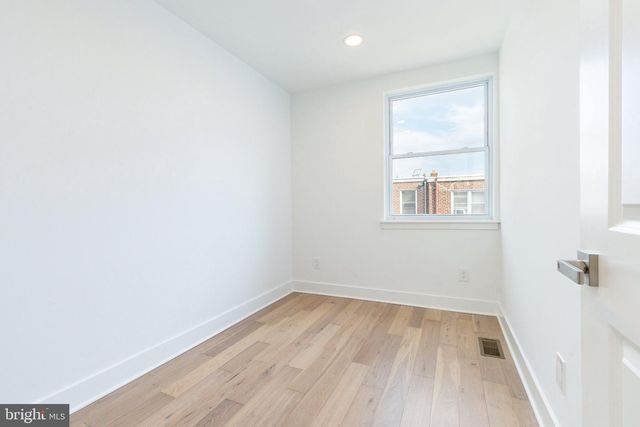 5746 GRAYS AVE, Philadelphia, PA 19143
