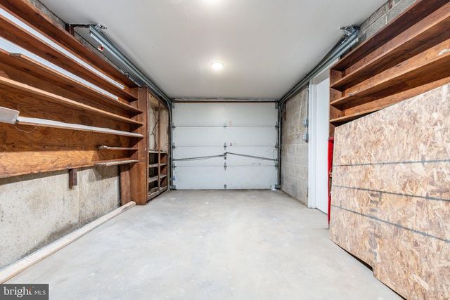 5746 GRAYS AVE, Philadelphia, PA 19143