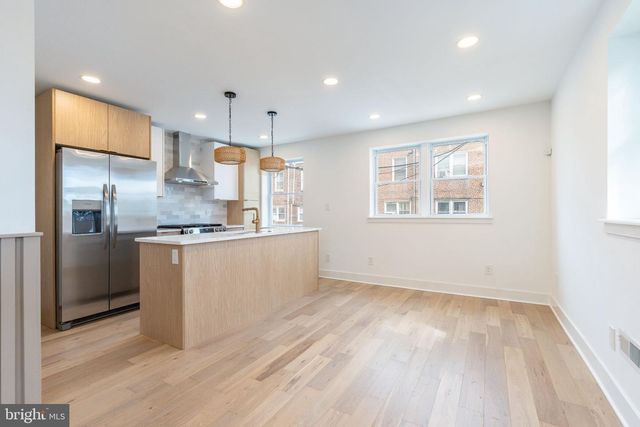5746 GRAYS AVE, Philadelphia, PA 19143