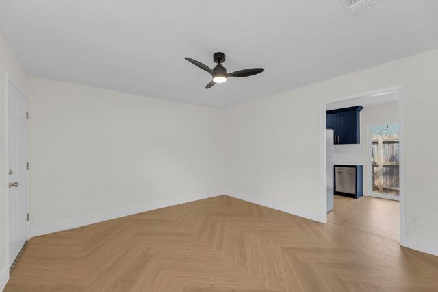 1008 Wilks Ave, Austin, TX 78752