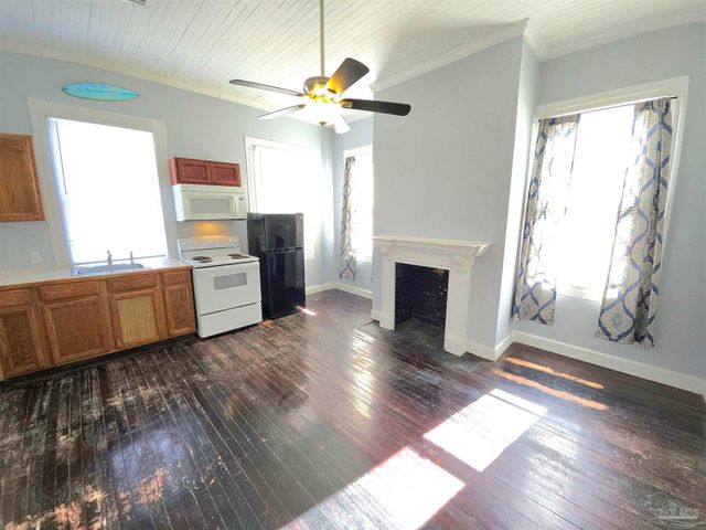 911 N Spring St 3, Pensacola, FL 32501