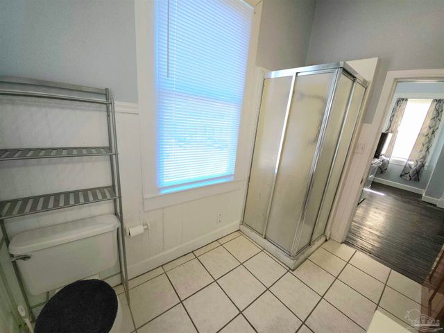 911 N Spring St 3, Pensacola, FL 32501