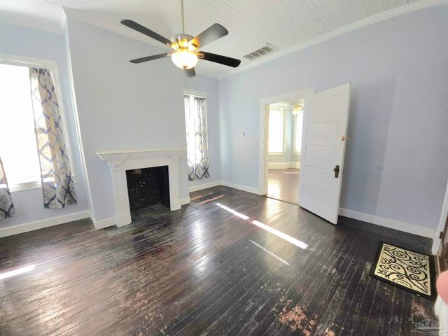 911 N Spring St 3, Pensacola, FL 32501