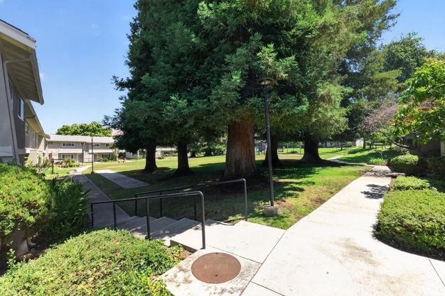 92 Hemlock Lane, Milpitas, CA 95035