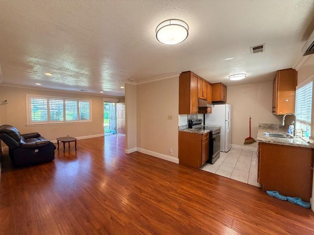 92 Hemlock Lane, Milpitas, CA 95035