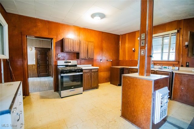 529 6th Street, Parkersburg, WV 26101